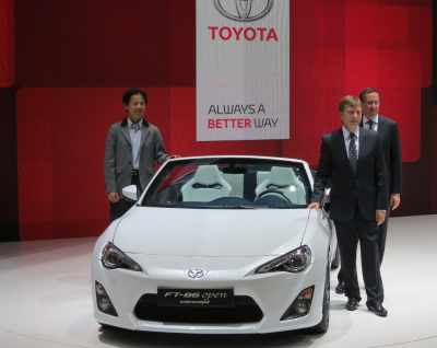 Toyota FT- 86 Open Concept ve Didier Leroy Toyota Motor Europe President & CEO