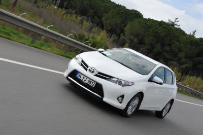 Yeni Toyota Auris.. (2)