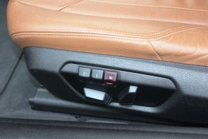 BMW 420d xDrive -koltuk ayarları