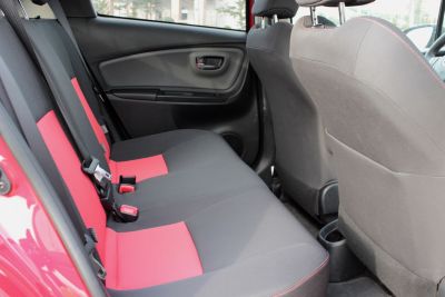 Toyota Yaris 1.33 Cool Multidrive S-arka koltuk
