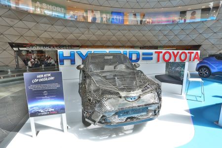 Atik malzemelerden yapilan Toyota C-HR (2)