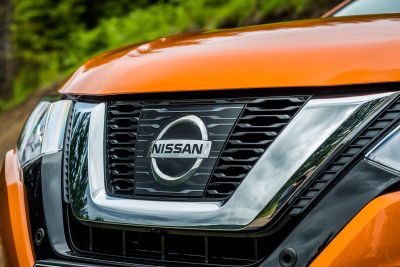 Yeni Nissan X-Trail_NISSAN amblem