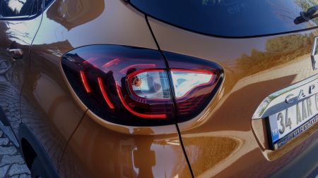 Renault captur 1.5 dci icon Edc-arka far